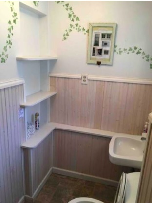 Cottage 6 bathroom.