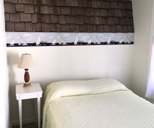 Cottage 10 bedroom (2 fulls)